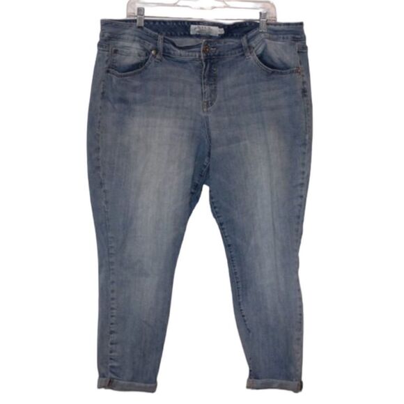 torrid Blue High Rise Roll-Tab Leg Skinny Denim Jeans Women's Size 20 - Picture 1 of 9